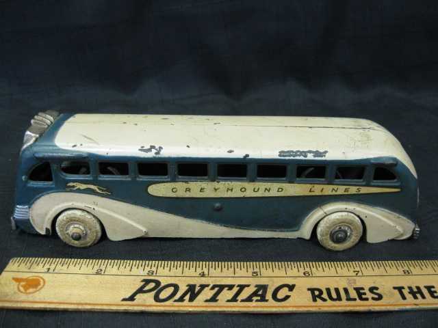 ARCADE Cast Iron GREYHOUND LINES Super Coach Bus Toy  