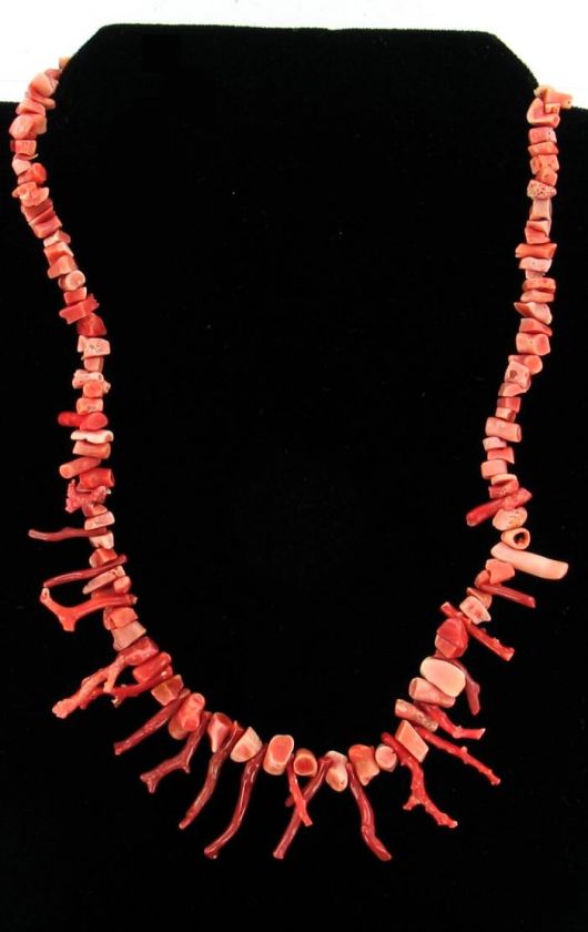 VINTAGE RARE NATURAL RED CORAL BRANCH & CHUNK NECKLACE  