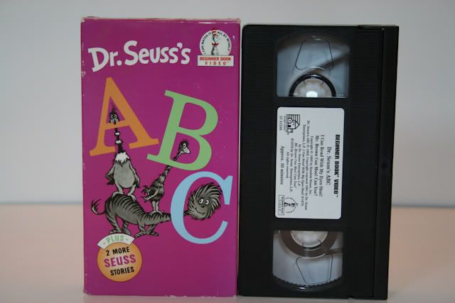 Dr. Seusss ABC Plus Two More Seuss Stories Childrens VHS Video Movie 