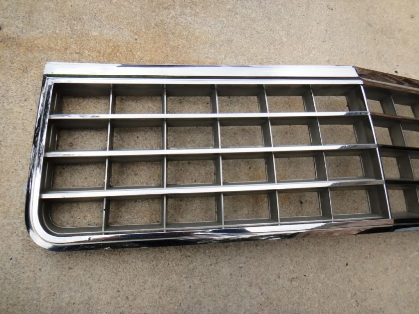 NICE 81 85 OEM GM Part Chevy Caprice Classic CHROME Grille with Emblem 