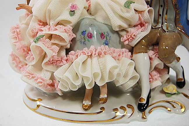   DRESDEN CAPODIMONTE PORCELAIN FIGURAL GROUP LACE FIGURINE  